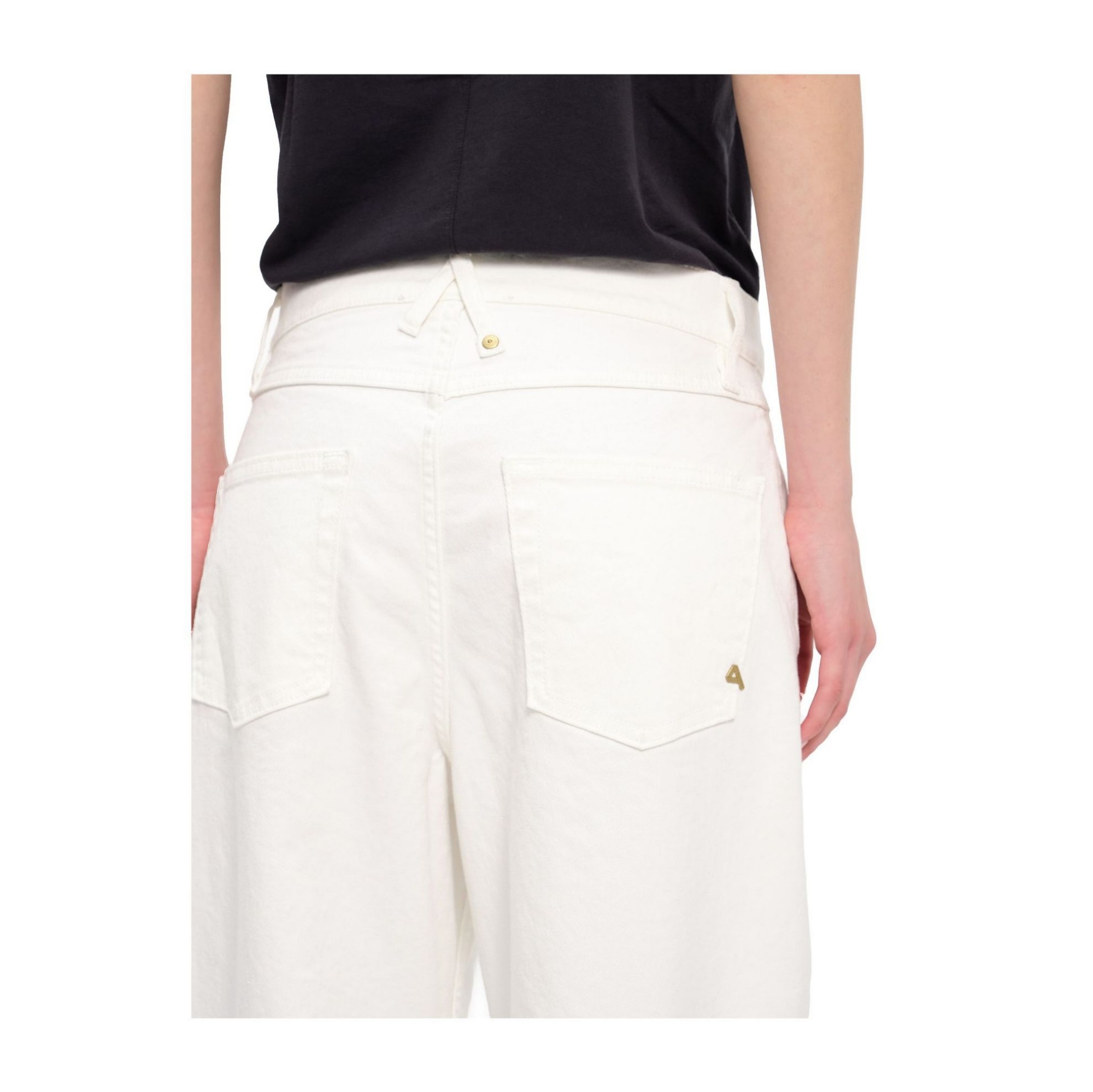 Fitted Low Waist