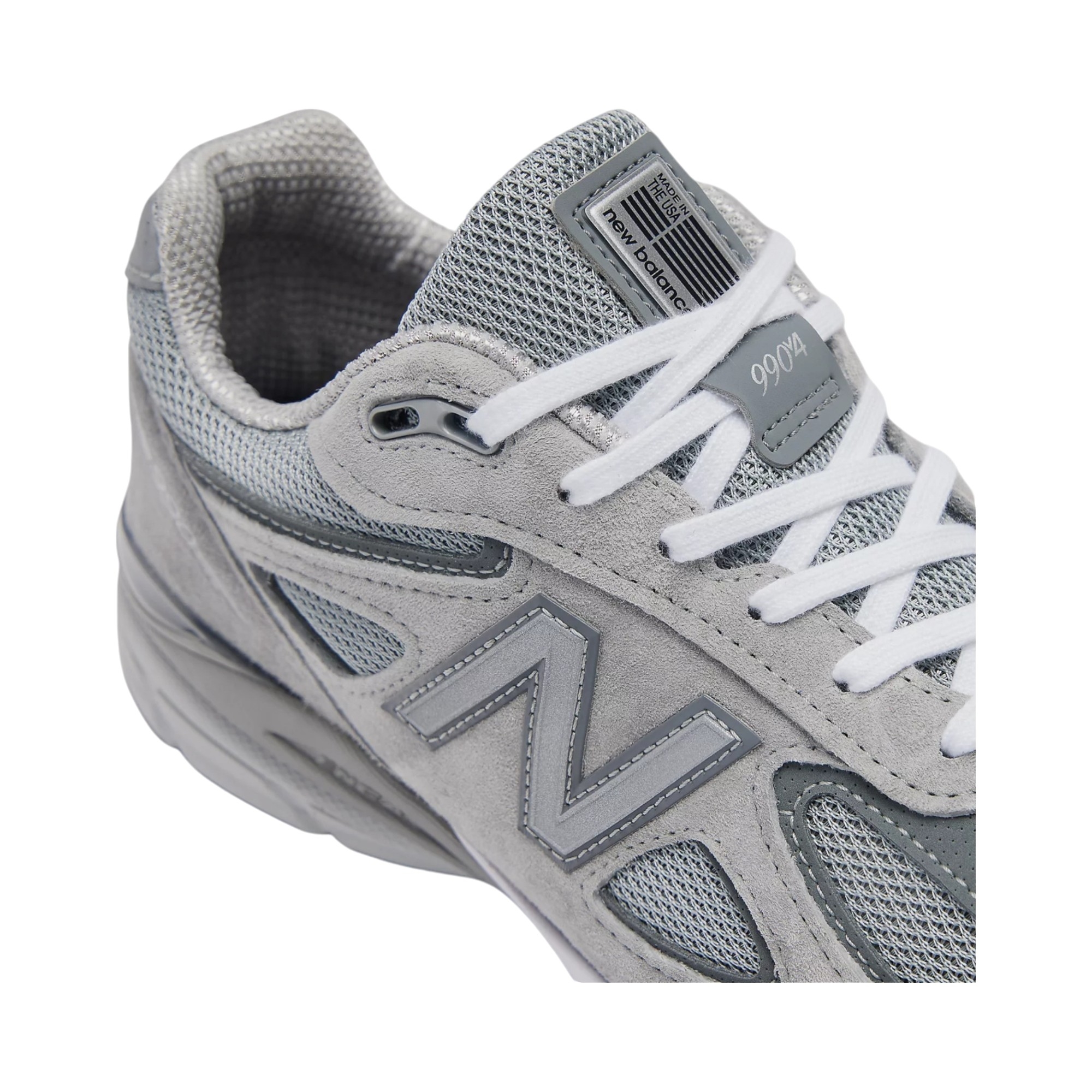 990